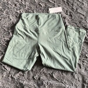 Astoria activewear cropped leggings